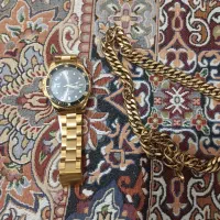 ساعت و زنجیر