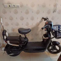 موتور برقی)اسکوتر