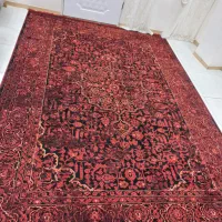فرش قرمز