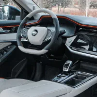 شاین مکس..رنگ سفارشی تیتانیوم|خودرو سواری و وانت|مشهد, شریف|دیوار