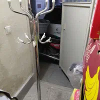 چوب لباسی ایستاده