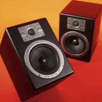 اسپیکر مانیتورینگ nEar05 ESI در حد اکبند