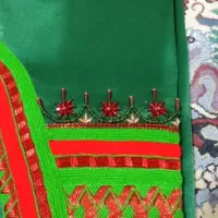 پایه شلوار گلابتونی|لباس|قشم, |دیوار