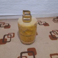 دوچرخه قدیمی و کپسول گاز|دوچرخه، اسکیت، اسکوتر|بن, |دیوار