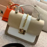 تعدادی کیف دانه ای ۱۵۰|کیف، کفش، کمربند|تبریز, |دیوار