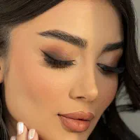 چرا هزینه زیاد.میکاپ حرفه ای با قیمت عالی