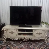 تلویزیون ایکس ویژن با میز ال سی دی