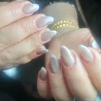 کاشت و ترمیم ناخن فقط 320