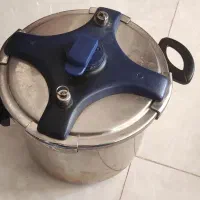 زودپز بزرگ آلمانی ۶ لیتری