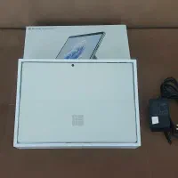 سرفیس پرو ۹  پلاتینیوم در حد آکبند