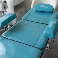 تخت و صندلی و دستگاه فیشیال