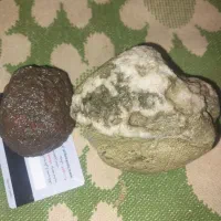 شهاب سنگ قیمتی کمیاب درجنوب کرمان عقیق سبز