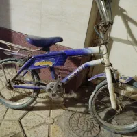 دوچرخه|دوچرخه، اسکیت، اسکوتر|برخوار, |دیوار