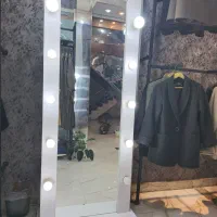 اینه قدی لامپدار