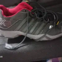 کفش ورزشی سایز ۳۹ کاملا سالم