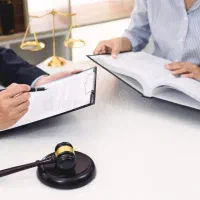 منشی دفتر وکالت