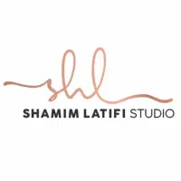 دو عکاس و یک دستیار عکاس خانم