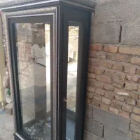 یک عدد بوفه کار کرده ۲۵۰۰اینه داخلش ۸۰در۱۲۰