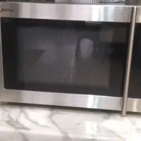 ماکروفر سالم و تمیز چند بار بیشتر استفاده نشده