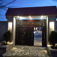 باغ-ویلا-استخر-داخل-لاکچری