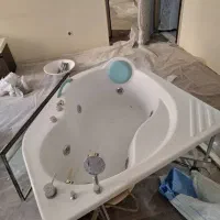 جکوزی زرین آب