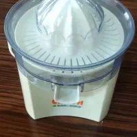 آب مرکبات گیری برقی Black and Decker