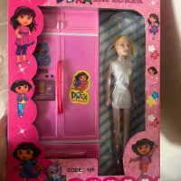 باربی با کمد لباس