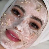 فیشال پاکسازی پوست صورت و دست ها فیشیال