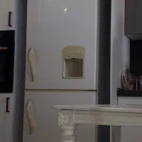 فروش یخچال فریزر کاملا سالم و در حال کار