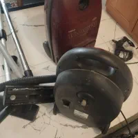 جارو برقی نیاز به تعمیر ولی قاب  اجزای دیگش سالمه|جاروبرقی، جارو شارژی، بخارشو|هشتگرد, فاز ۲ مهستان|دیوار