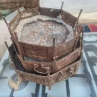 منقل قدیمی و صندوق