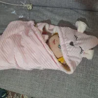 پتو دور پیچ نوزادی