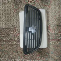 جلو پنجره تیبا