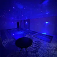 ویلا-استخردار-با-جکوزی-سنگی-2خواب