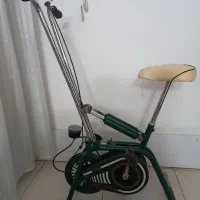 دوچرخه ثابت ورزشی