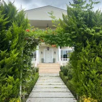 کاخ-ویلای-لوکس-و-درجه-یک