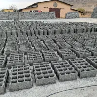 کارگر ساده برای کارگاه بلوک زنی