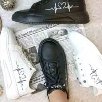 کفش اسپرت طرح ضربان قلب نو