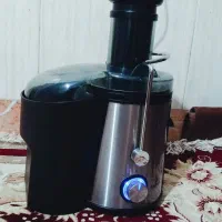 آبمیوه گیر