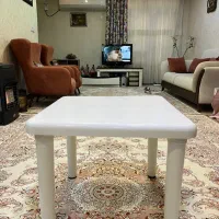 میز پلاستیکی کوچک