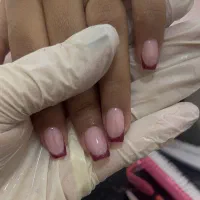 کاشت ناخن (آموزش صفر تا صد ۳،۵۰۰)|خدمات آرایشگری و زیبایی|ساری, |دیوار