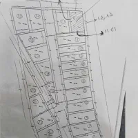 زمین جلوی خیابان اصلی