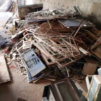 خریدوفروش آهن آلات ضایعات آلمینیوم رادیاتور پکیج و