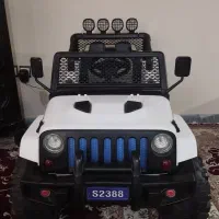 ماشین شارژی جیپ ۴موتوره سالم وتمیز