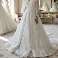 فروش و کرایه لباس عروس مناسب عقد تک و عمده|لباس|شهرکرد, |دیوار