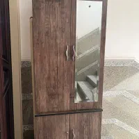 جاکفشی وکمدلباس