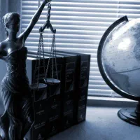 وکیل پایه یک دادگستری ، مشاوره و قبول وکالت تخصصی|خدمات مالی، حسابداری، بیمه|قزوین, |دیوار