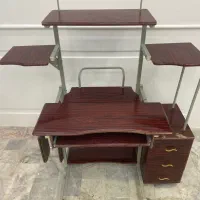 میز کامپیوتر و میز ناهار خوری