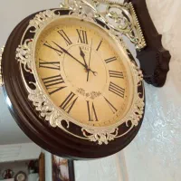 ساعت دیواری دو طرفه...