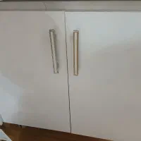 کمد زیر گاز و هود و درب چوبی و روشنایی گازی و ..